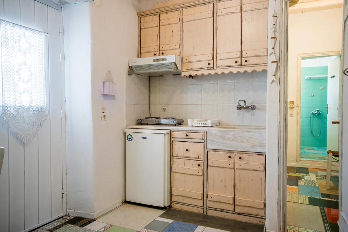 Anthippi (Adults Only) Aparthotel Парос Екстериор снимка