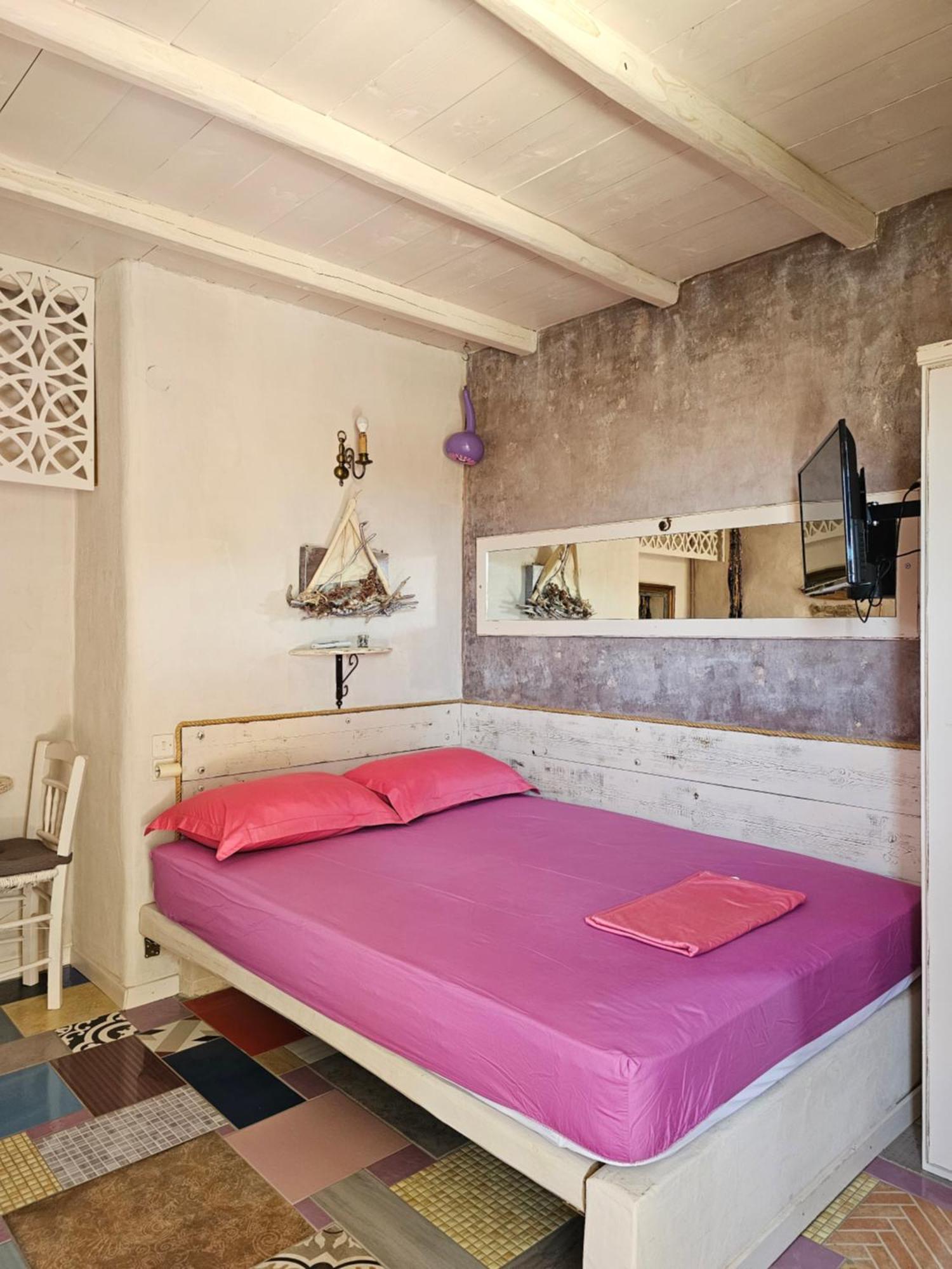 Anthippi (Adults Only) Aparthotel Парос Екстериор снимка