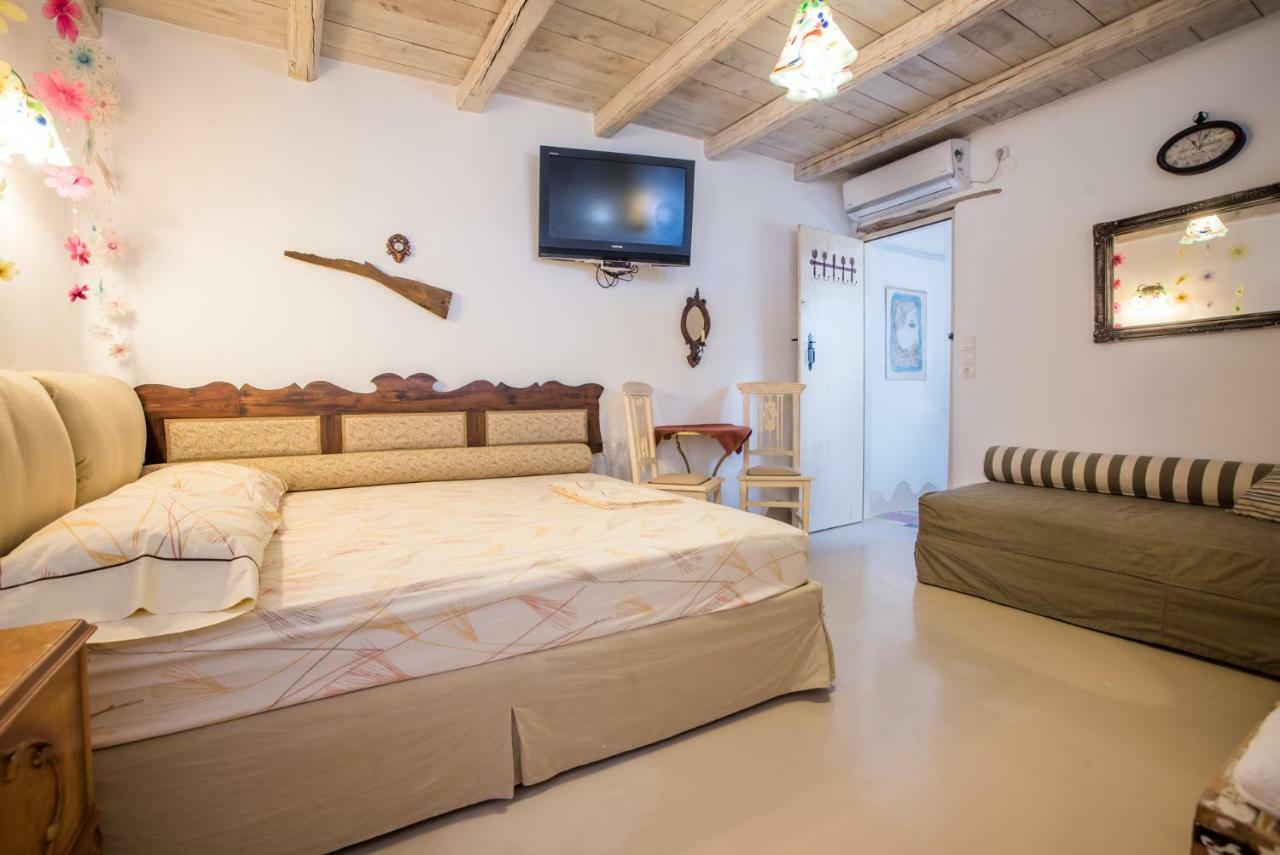Anthippi (Adults Only) Aparthotel Парос Екстериор снимка
